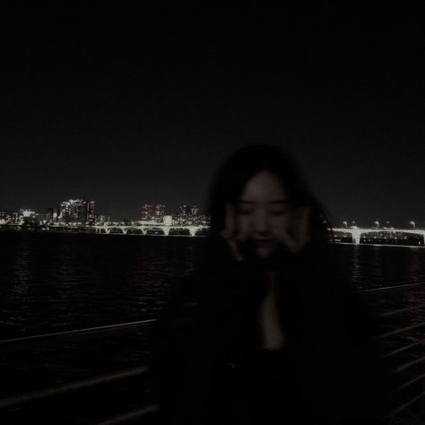 #aesthetic #dark #darkaesthetic #grunge #grungeaesthetic #korean #koreanaesthetic #citylights #nightime #lowlights Grunge Aethstetic, Aesthetic Pictures For Ig Feed, Dark Korean Aesthetic, Dark Kpop Aesthetic, Soft Black Aesthetic, Korean Grunge Aesthetic, Light Goth, Korean Grunge, Hip Hop Aesthetic