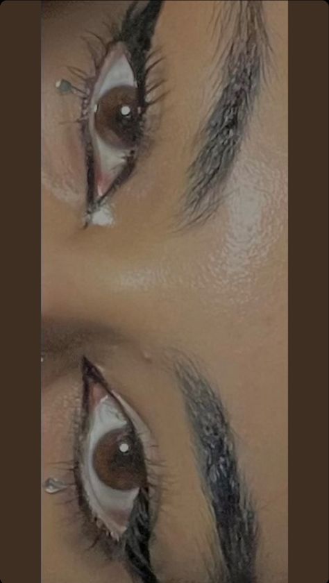 Siren eye makeup ideas Siren Eyes Hooded, Brown Siren Eyes Makeup, Eyeliner For Hooded Eyes Siren, Siren Eyes Brown Eyeliner, Sleepy Siren Eyes, Lashes Aesthetic, Siren Eye, Siren Eyes, Hooded Eyelids