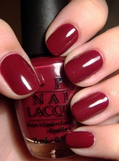 pourpre Nail Tricks, Sparkling Nails, Dark Red Nails, Kiss Nails, Short Nails Art, Red Nail Polish, Red Nail Designs, Red Nail, Winter Nail Designs