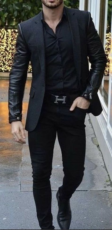 Black Outfit Men, Mens Business Casual Outfits, Black Suit Men, Formal Men Outfit, Mens Fashion Blazer, Mens Casual Outfits Summer, Men Fashion Casual Shirts, Stylish Men Casual, Designer Suits For Men