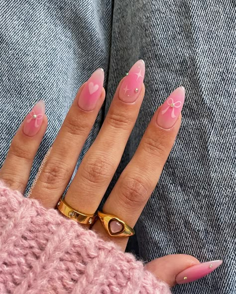 Okay when I saw @heluviee pink aura nails I just knew I had to recreate them and I’m in love 🩷🎀 I used eyeshadow to create the pink aura l… | Instagram Nail Aesthetic, Light Pink Nails, Punk Nails, Airbrush Nails, Cute Spring Nails, Nagel Tips, Smink Inspiration, Blush Nails, Almond Nails Designs