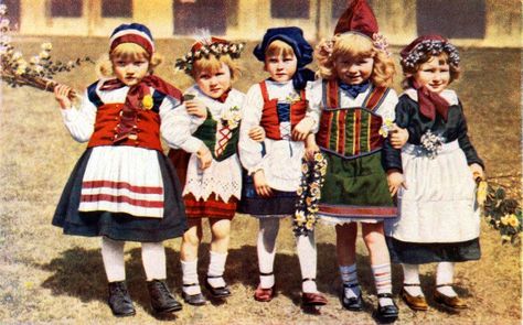 Danish traditional dress Denmark People, Danish Culture, Kingdom Of Denmark, Danish Christmas, Scandinavian Countries, National Dress, Folk Dresses, We Are The World, People Dress