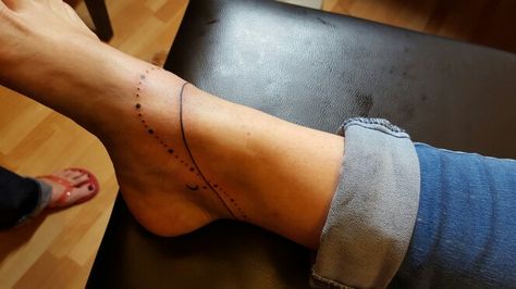 Anklet tattoo Tattoo Anklet, Anklet Tattoo, Tattoo Ankle, Bright Tattoos, Ankle Bracelet Tattoo, Anklet Tattoos, Foot Tattoos For Women, Tattoos For Women Flowers, Meaningful Tattoos For Women