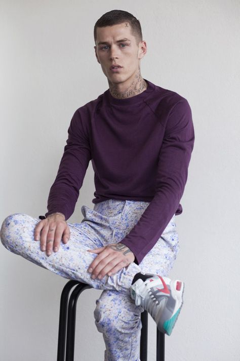 Sneak Peek // Norman by Amos Fricke Nike Fashion Sneakers, Hipster Man, Boys Denim, Sports Luxe, Man Running, Prince Charming, New Wave, Male Model, Boy Fashion