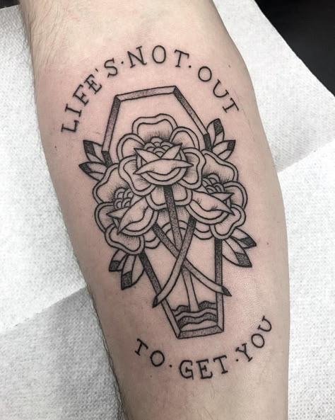 Blink 182 Inspired Tattoo, Pop Punk Tattoo Ideas, Neck Deep Tattoo, Pop Punk Tattoo, Feminine Traditional Tattoo, Neck Deep Band, Punk Tattoo Ideas, Punk Tattoos, Punk Drawing