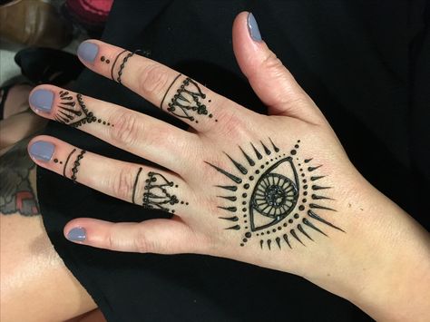 #hennaluna #comesitwithme  #symmetry #safehenna #hennapaste #smallbusiness #mendhihenna #treatyoself #naturalhenna #hennabeauty #hennalove #temporarytattoo #boho #mendhiart #yoga #gypsy #goddess #namaste #positive #vibes #hennaluna #denver #illustrate #mendhi #henna #hennatattoo #denverhenna #hennaart #hennadesign #hennamagic #hennaandchill #naturalhenna Healing Henna Designs, Wiccan Henna Designs, Henna Eye Designs, Henna Designs Astrology, Henna Spiritual, Henna Witch Design, Eye Henna Tattoo, Eye Henna Design, Facial Henna