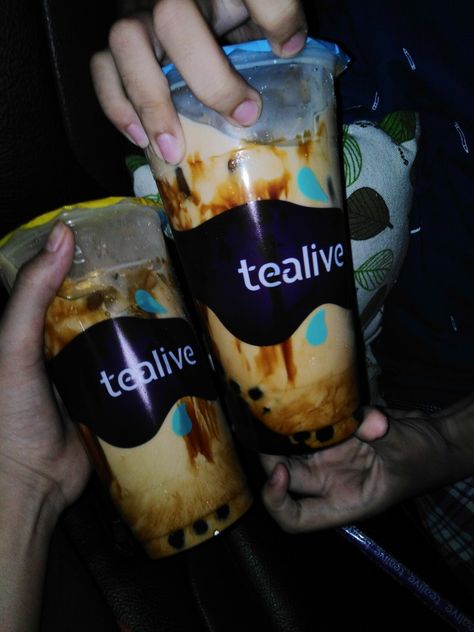 tealive , bubble tea Tealive Bubble Tea Aesthetic, Tealive Bubble Tea, Tea Wallpaper, Ordinary Life, Face Aesthetic, Celebrity Style Red Carpet, Snap Food, Boba Tea, Girly Images