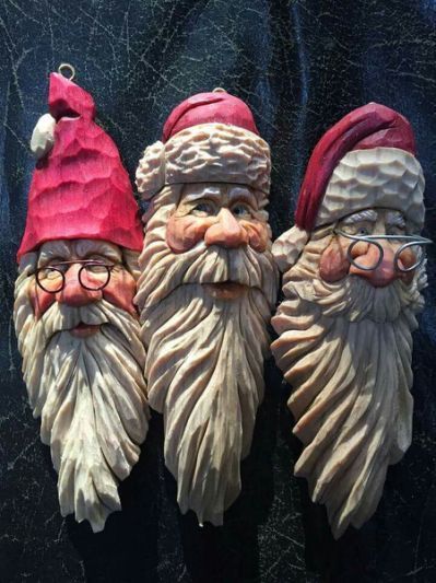 Wood Carved Santa Ornaments, Santa Claus Crafts, Carved Santa, Wood Carving Faces, Santa Carving, Simple Wood Carving, Wood Carving For Beginners, Wooden Santa, Wood Carving Designs