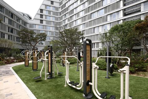 Community Park Design, Kids Outdoor Spaces, Gangnam District, Modern Playground, Public Space Design, Sport Park, Tower Block, Landscape Concept, Playground Design