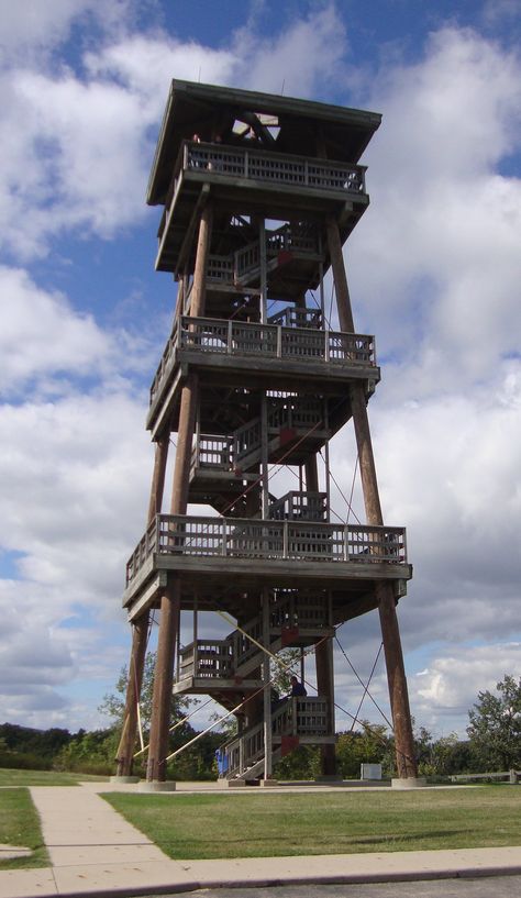 Fire Lookout, Fire Tower, Silo House, Observation Tower, Lookout Tower, Cool Tree Houses, Tree House Designs, Tower House, Building Art