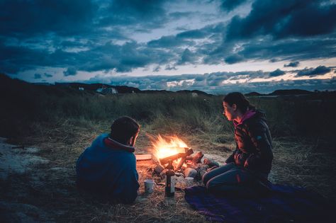 camp vibes Camping Photography, Camp Vibes, Adventure Inspiration, Free Camping, Lake Forest, Adventure Is Out There, Forest Friends, Break Dance, Camping Life