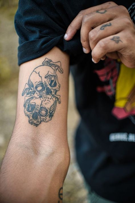 Skulls With Mushrooms Tattoo, Skulls And Mushrooms Tattoo, 2 Skulls Tattoo, Small D20 Tattoo, Mushroom And Skull Tattoo, Mossy Skull Tattoo, Tattoos No One Has, Skull Tattoo With Mushrooms, Cool Mushroom Tattoos