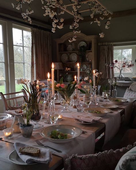 Susie Watson Designs on Instagram: “We won't let the weather today ☔ dampen our spirits for shooting Spring dining... Inside it looked beautiful but our poor and very paitent…” Susie Watson, Weather Today, Table Settings, Dining Table, Let It Be, On Instagram, Instagram, Design