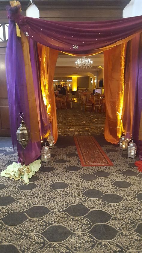 Arabian Theme Party Decoration, Baliwood Party Decor, Arabian Nights Party Aesthetic, Arabian Nights Homecoming Theme, Morracan Diy Decor, Arabian Night Themed Party, Arabian Nights Dance Theme, Arabian Nights Prom Decorations, Aladdin Prom Theme