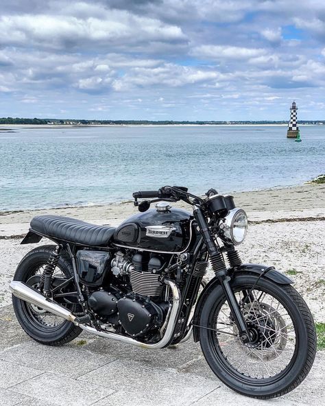 Bonneville Scrambler, Triumph Thruxton Cafe Racer, T120 Triumph, Thruxton 900, Triumph Cafe Racer Thruxton, Triumph Thruxton 900, Triumph Bonneville Scrambler, Triumph Bonneville T100 Cafe Racer, Triumph T100