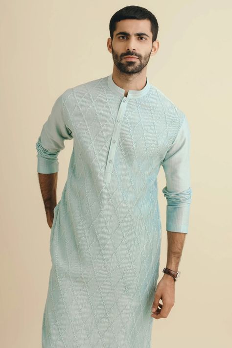 Silk Kurta For Men, Wedding Mehendi, Boys Kurta Design, Wedding Kurta For Men, Gents Kurta Design, Gents Kurta, Mens Kurta Designs, Green Embroidery, Kurta For Men