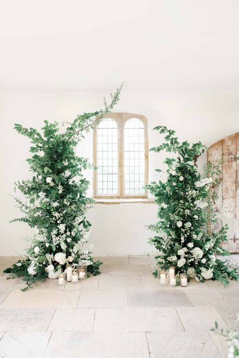 Flower Tower Ideas Wedding, Bridal House Decoration, Flower Tower Wedding Ceremony, Wedding Ceremony Flower Ideas, Flower Tower Wedding, White Green Wedding Flowers, Brympton House, Somerset Wedding, Dresses Country