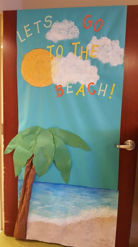 Beach theme Beach Theme Preschool, Teacher Door Decorations, Preschool Door, Beach Theme Classroom, Teacher Appreciation Doors, Ocean Theme Preschool, Ocean Classroom, Summer Bulletin Boards, Infant Classroom