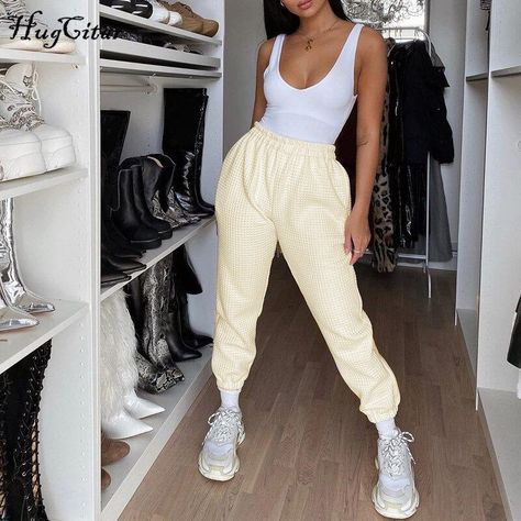 56468d5607a5aaf1604ff5e15593b003desc54324786ri Cream Joggers, Amanda Khamkaew, Celana Fashion, Fashion Queen, Streetwear Mode, Pants Women Fashion, Mode Inspo, Fashion Streetwear, Casual Sets