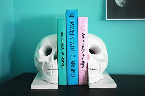 13 Spooktacular DIY Halloween Decorations and Desserts Halloween Decorating Diy, Bookends Diy, Your Wife, Colored Pumpkins, Diy Bookends, Diy Skulls, Art Through The Ages, Easy Diy Decor, Folding Origami