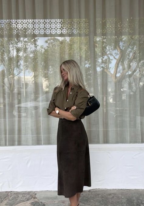 Range Rover Mom, Effortless Chic Outfits, Josefine H J, Classy Aesthetic, Church Outfits, 가을 패션, Effortless Chic, Business Casual Outfits, How To Look Classy