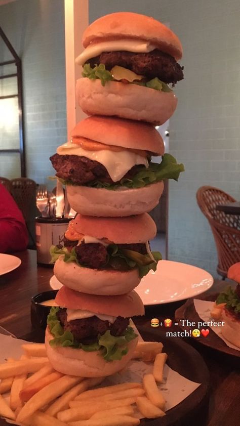 #burger #burgerbuns #burgerlover #brunch #brunchideas #brunchtime #brunchrecipes #date #dateideas #datenight #cheatday #cheatmeal #food #foodporn #foodphotography #foodstagram #aesthetic #instagram #instastory #instagramstoryideas #captions #captionsforinstagram #story #storyinstagram #fakestory Burger Captions Instagram Story, Burger Aesthetic Instagram Story, Burger Captions Instagram, Burger Aesthetic, Foodie Instagram, Brunch Time, Cheat Day, Cheat Meal, Burger Buns