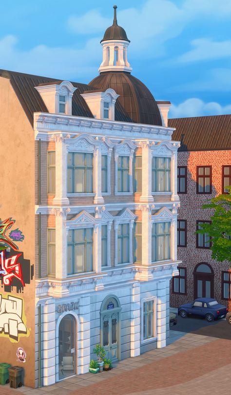 FelixandreSims — BERLIN Set Part 2 :) 🐻After spending some time in... Sims 4 Street Build, Sims 4 New York, Sims 4 New York Apartment, Berlin House, Sims 4 Apartment Building Download, Ts4 City Living Cc, Roof Decoration, Dormer Windows, Sims Building