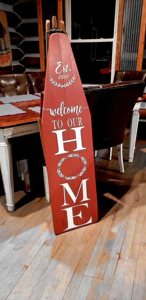 Ironing Board Welcome Sign, Painted Ironing Board, Welcome Sign Ideas, Washboard Decor, Vintage Welcome Sign, Board Welcome Sign, Vintage Ironing Boards, Old Ironing Boards, Wooden Ironing Board