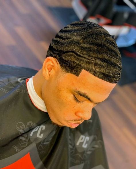 Men Waves Haircut, Black Boys Haircuts Fade, Black Man Haircut Fade, 360 Waves Hair, Cornrow Braids Men, Fade Haircut Designs, Waves Hairstyle Men, Men Fade Haircut Short, Black Boys Haircuts