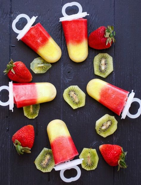 Strawberry Kiwi Popsicles Kiwi Popsicles, Belle Of The Kitchen, Gelatin Desserts, Coconut Popsicles, Strawberry Popsicles, Dessert Cravings, Kiwi Strawberry, Strawberry Sorbet, Holiday Baking Recipes