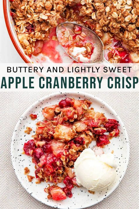 Winter Crisp Recipe, Apple Cranberry Cobbler, Apple Cranberry Crisp Recipe, Apple Cranberry Crumble, Cranberry Apple Crisp, Dried Cranberries Recipes, Oatmeal Crumble Topping, Cranberry Crumble, Berry Crisp Recipe