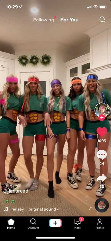 Nina Turtles Costume, Dodgeball Team Outfits, 5 Halloween Costumes Group Of, Group Of Five Costumes, Frat Beach Costume, Halloween Costumes 5 People Group, 4 Matching Halloween Costumes, Ninja Turtle Group Costume, High School Costume Ideas