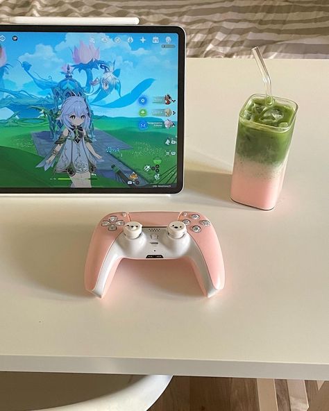 Playing Genshin Impact Aesthetic, Genshin Impact Gaming Setup, Ipad Gaming Aesthetic, Ipad Gaming Setup, Genshin Gaming Setup, Ipad Games Aesthetic, Playing Genshin Aesthetic, Genshin Impact Playing, Genshin Setup