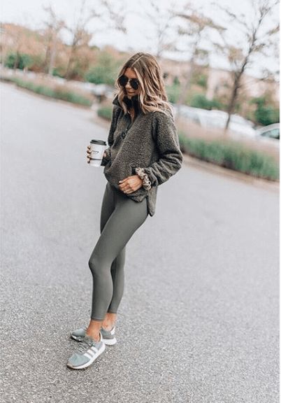 Cella Jane, Causal Outfits, Legging Outfits, Athleisure Outfits, Sporty Outfits, Active Wear Outfits, Athletic Outfits, Mode Inspiration, Sporty Style