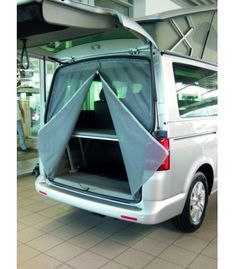 Kangoo Camper, Minivan Camping, Auto Camping, White Van, Campervan Ideas, Camper Van Ideas, Suv Camping, Kombi Home, Camping Diy