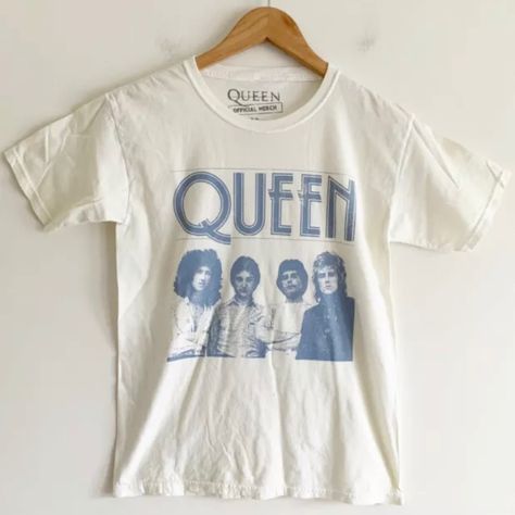 Queen Light Yellow Tee Shirt Extra Small Urban Outfitters Band T-Shirt With Distressed Look And Queen Single Color Screen Print A Must Have For The True Queen Fan In Your Life :) Item Is New Without Tags But Blacklisted To Prevent In Store Returns. Item Ships Asap! No Returns Please Msg Me W/ Any Questions And Thanks For Looking! 80s Band Shirts, Band Shirt Outfits, Queen Rock Band, Vintage Band Shirts, Music T Shirt, Vintage Band T Shirts, Band Outfits, Yellow Tees, Vintage Band Tees