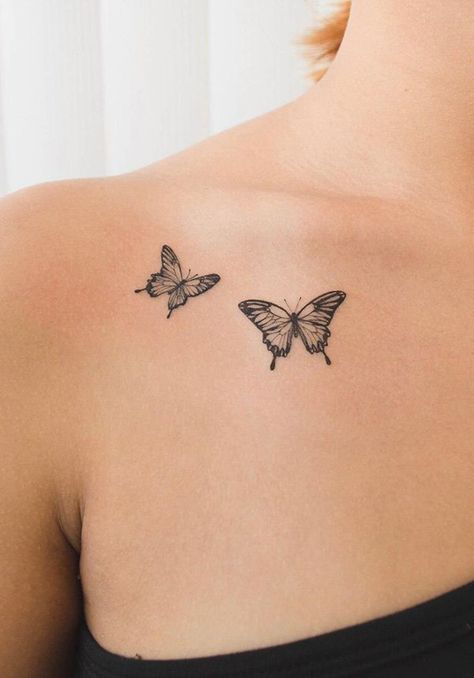 Butterfly Tattoo Under Collar Bone, Creative Tattoos Butterfly, Butterfly Tattoo Hidden, Begging Tattoo, Aesthetic Family Tattoo, Small Butterfly Tattoo On Chest, Small Butterfly Tattoo Black, Small Butterfly Tattoo Collar Bone, Small Butterfly Tattoo Shoulder