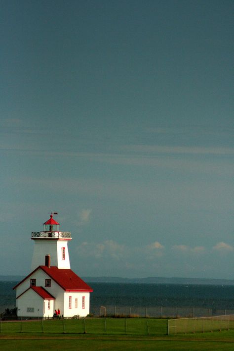 House On Island, Wood Islands, Canada Summer, Prince Edward Island Canada, Amoled Wallpapers, Atlantic Canada, Beautiful Lighthouse, Light Houses, Kindred Spirits