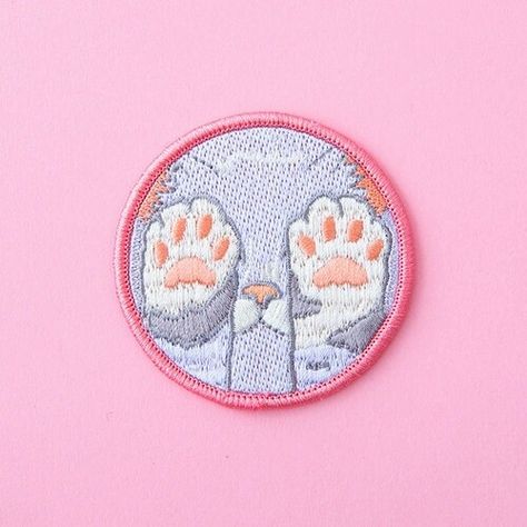 SeeNoEvil Kitten Paws, Cute Patches, Patches And Pins, 자수 디자인, Pins And Patches, Cool Pins, Cute Pins, Embroidery Patches, Pastel Goth