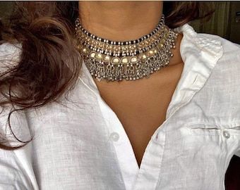 Choker Necklace Outfit, Oxidised Silver Jewelry, Saree Jewellery, Necklace Outfit, Beautiful Mirror, Oxidized Necklace, Junk Jewelry, Silver Jewellery Indian, Desi Fashion Casual