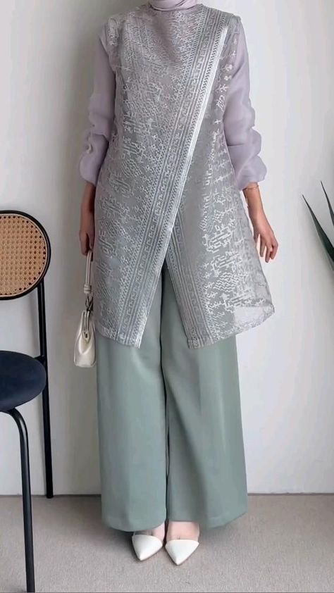 Outfit Kondangan Casual, Lebaran Outfit, Ootd Lebaran, Dress Lebaran, Kondangan Outfit, Kebaya Modern Dress, Kebaya Dress, Batik Fashion, Mode Abaya