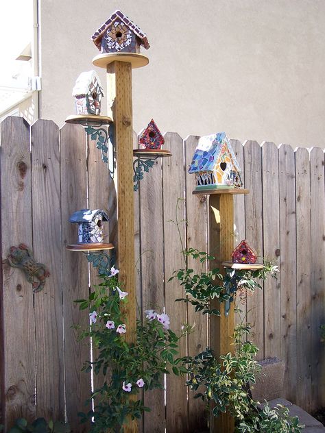 Each birdhouse is created in mosaics with broken China, handmade tiles and glass beads.   Animal Instincts Art Bird Feeder Stands, Birdhouse Ideas, Garden Birdhouses, Deco Champetre, Bird Houses Diy, Bird Baths, Broken China, Handmade Tiles, Bird Garden