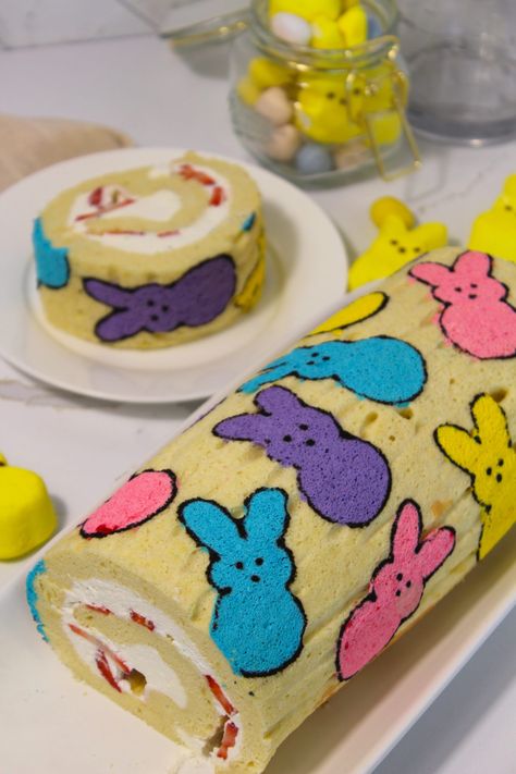 Easter Peeps Swiss Roll - The Squeaky Mixer Cottagecore Bakery, Cake Sandwiches, Swiss Roll Cakes, Swiss Cake, Tradition Christmas, Spring Halloween, Easter Foods, Treat Business, Spring Meals