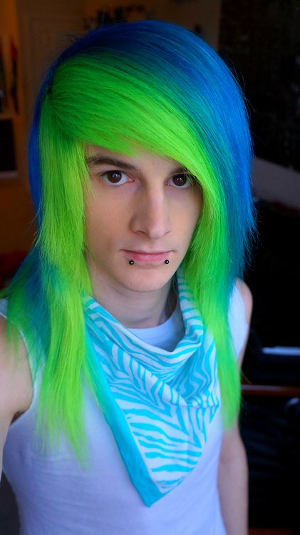 Green blue hair for men Green Hair Male, Hair Color Men, Blue And Green Hair, Mens Blue Hair, Clown Hair, Hairstyles Anime, Dyed Hair Men, Hair Male, Bake Cakes