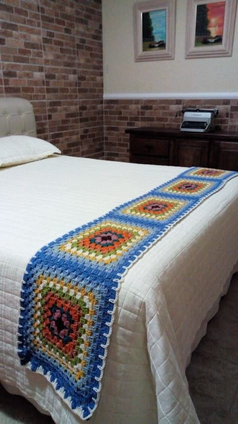 Projek Mengait, Crochet Table Cloth, Crochet Furniture, Crochet Doily Rug, Crochet Mat, Granny Square Crochet Patterns Free, Diy Crochet Bag, Crochet Table Runner Pattern, Crochet Table