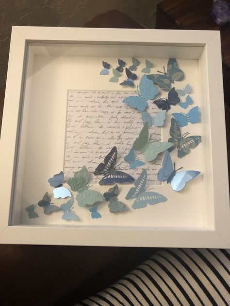 Paper Craft Shadow Box Ideas, Shadow Box Butterflies, Butterfly Cricut Projects, Cricut Butterfly Projects, Butterfly Shadow Boxes, Scroll Background, Diy Butterfly Decorations, Butterfly Shadow Box, Cricut Butterfly