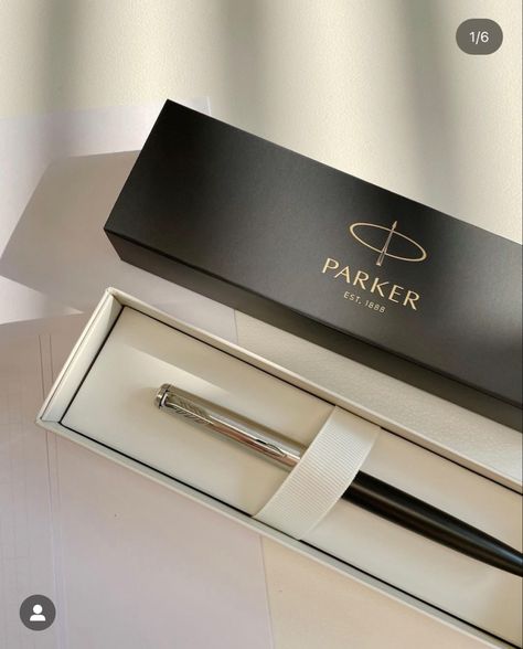 Luxury Pens Most Expensive, Pen Aesthetic, Aesthetic Pens, Fancy Pens, Vintage Pens, Silver Pen, Luxury Pens, Mechanical Pencil, Money And Happiness