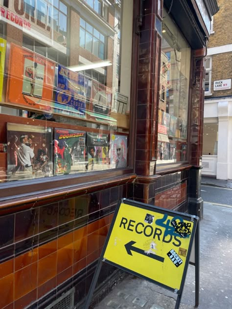 sounds of the universe record store, soho, london London Soho Night, London Soho Aesthetic, Soho London Aesthetic, Sounds Of The Universe, London Soho, Day In London, London Dreams, Jazz Singer, London Aesthetic