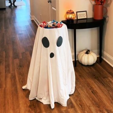 Halloween Candy Bowl, Ghost Diy, Nail Designs Valentines, Crafts Halloween, Prom Proposal, Halloween Nail, Homecoming Proposal Ideas, Candy Bowl, Fete Halloween