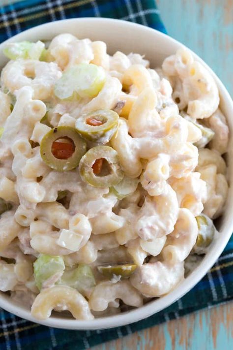 The best cold tuna pasta salad! This creamy macaroni salad with mayonnaise is great for potlucks or add peas for a complete meal! Tuna Mac Salad, Cold Tuna Pasta Salad, Salad With Mayonnaise, Fish Taco Salad, Creamy Macaroni Salad, Tuna Macaroni Salad, Olive Kitchen, Tuna Pasta Salad, What Is Healthy Food